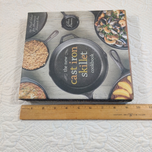 The New Cast Iron Skillet Cookbook by Ellen Brown 2014, Used, Good condition - Picture 7 of 7